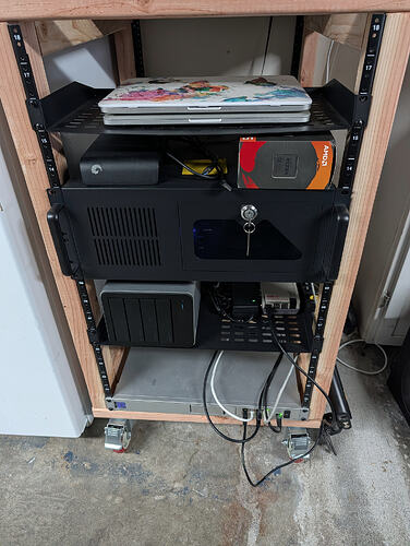 PXL_20251224_221929775c