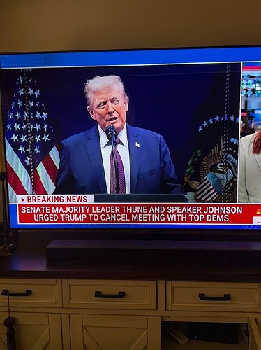 Screenshot_20250923_101228_Messages