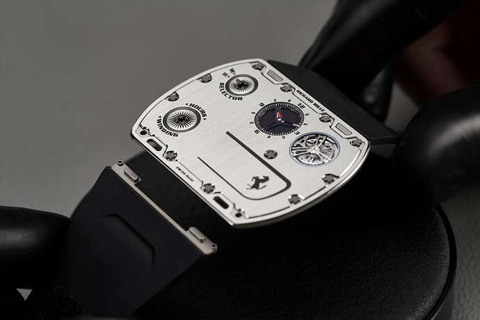 richard-mille-ferrari-up-01-10