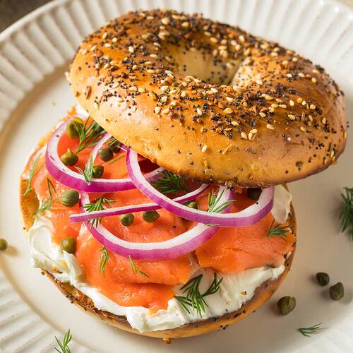 Smoked-Salmon-Bagel-S1