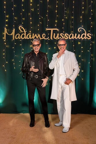 1763674035704567129039313213709