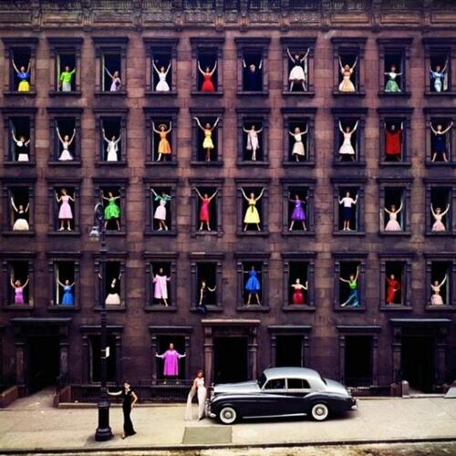 Ormond Gigli - Girls in the window