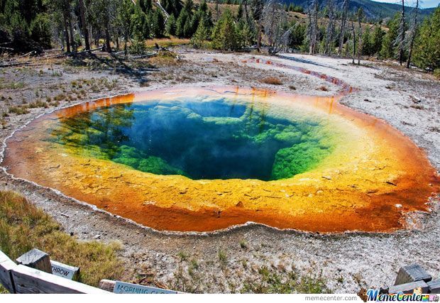 awesome-acid-pool-at-yellowstone-national-park_o_1195254